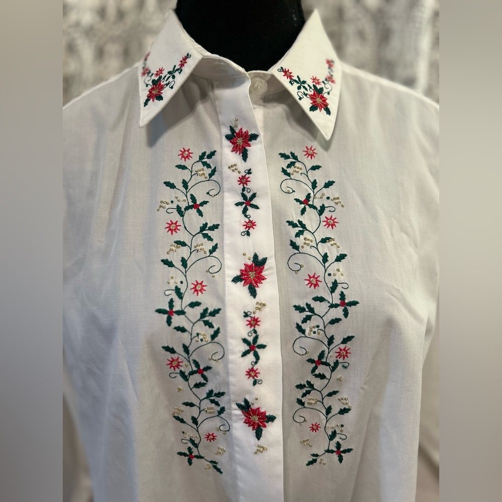 Vintage Tabi International Embroidered Holiday Shirt – Size L - Picture 1 of 5